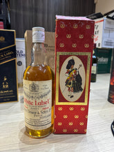 将图像加载到图库查看器中，Dewar White Label 1970s Sime Darby Import 750ml 43%
