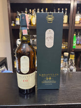 将图像加载到图库查看器中，Lagavulin 16 Year Old White Horse Distillers 700ml 43%
